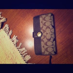 Coach wallet/clutch